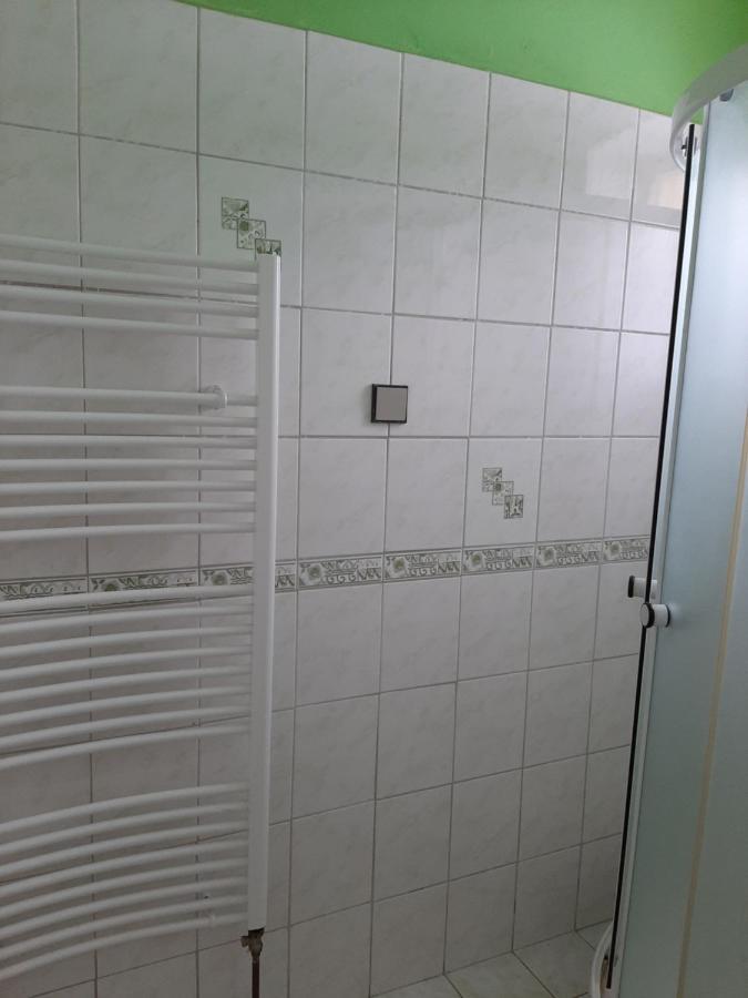 Apartmany-Zamecka Restaurace Jindrichovice Eksteriør bilde