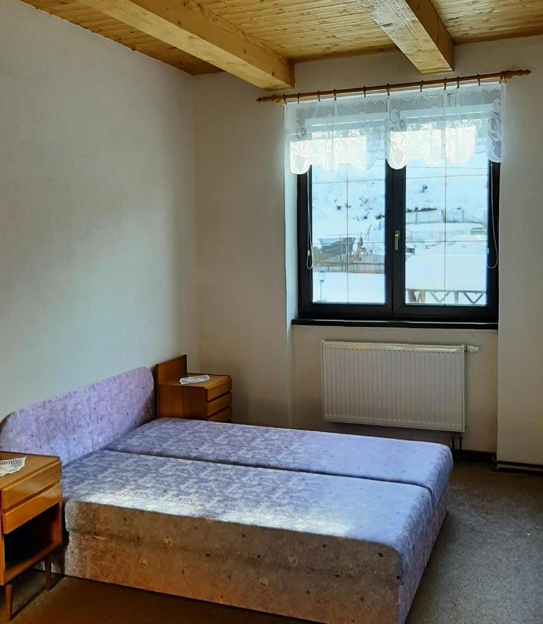 Apartmany-Zamecka Restaurace Jindrichovice Eksteriør bilde